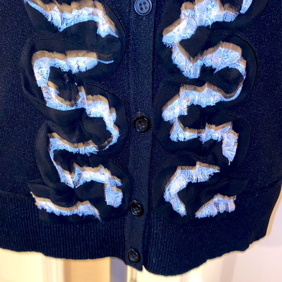 ONLY ONE! Cable & Gauge Tuxedo Ruffle Cardigan Sweater - Picture 6 of 15